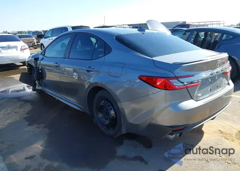 2025 Toyota Camry Se z USA, uszkodzony, nr VIN 4T1DAACK8SU539975